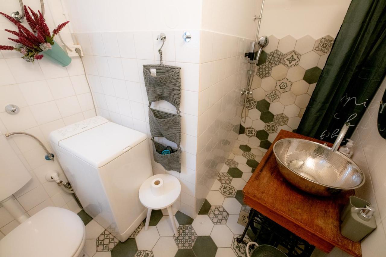 Rosalia Apartment Копер Екстериор снимка